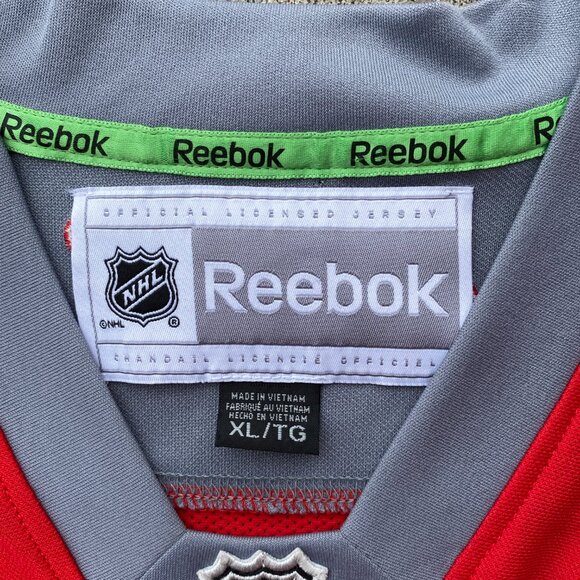 Reebok Washington Capitals NHL hockey jersey - Picture 2 of 3
